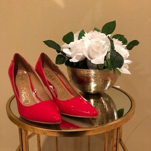 NWT CALVIN KLEIN HEELS Gayle Pointed-Toe Pumps